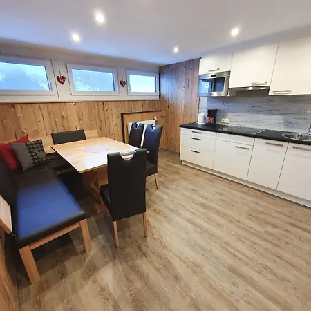 埃德尔霍夫公寓酒店 * 迈尔霍芬